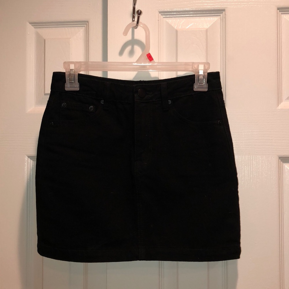 Forever 21 Black Denim Skirt